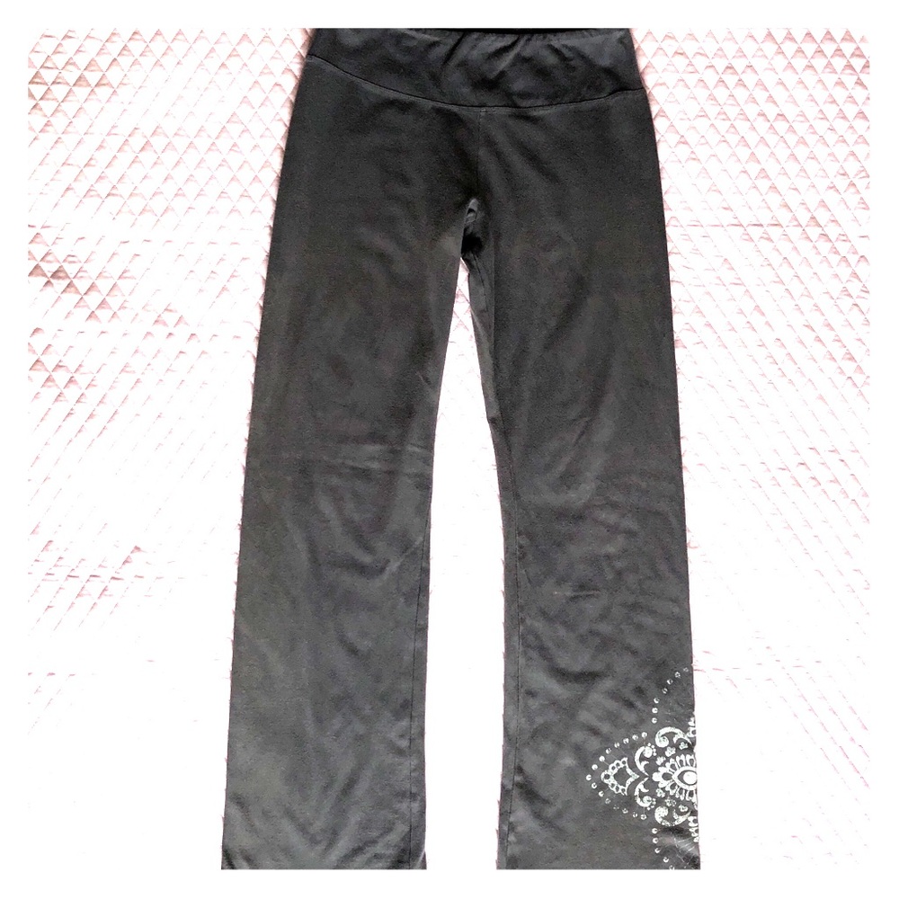 Marika Gray Women’s Yoga Pants with Design | Large